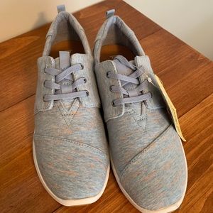 Toms sneakers brand new!